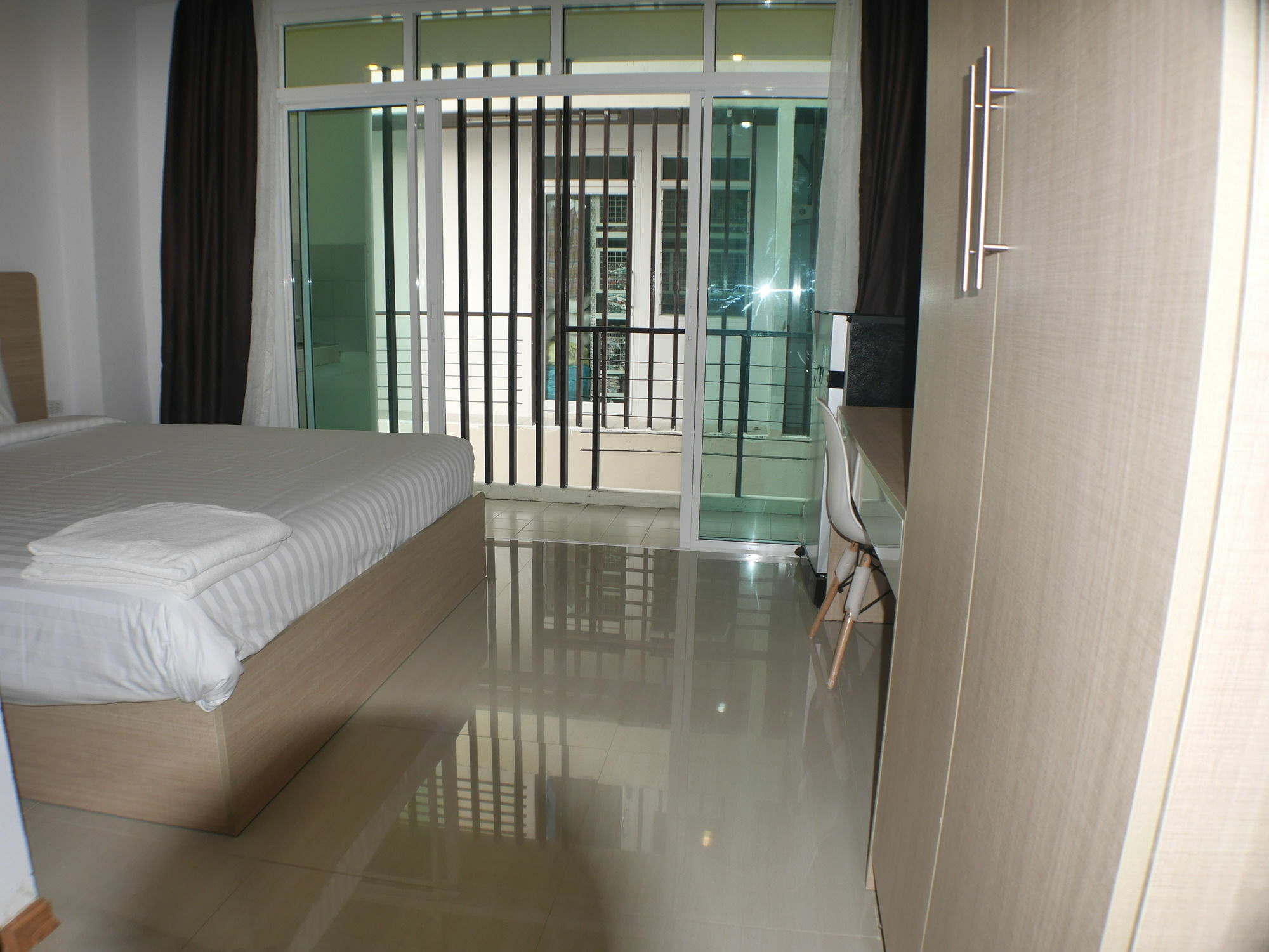 Darisa Apartment Service Patong Exterior photo